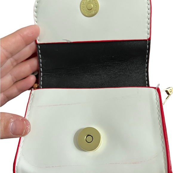 Mickey Mouse wallet crossbody. - Picture 6 of 7